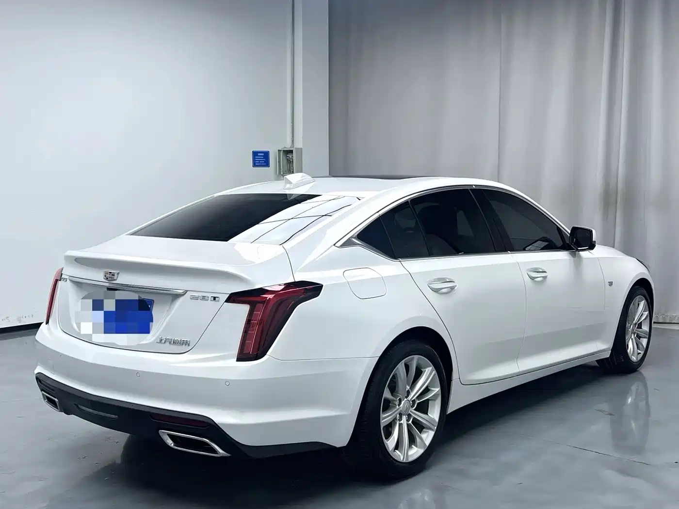 Фото 8 - Cadillac CT5