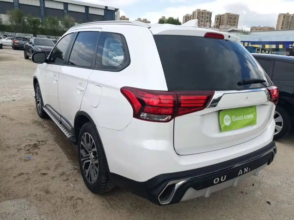 Mitsubishi Outlander 2017 2017 2.0L 2WD Glory 5-seater
