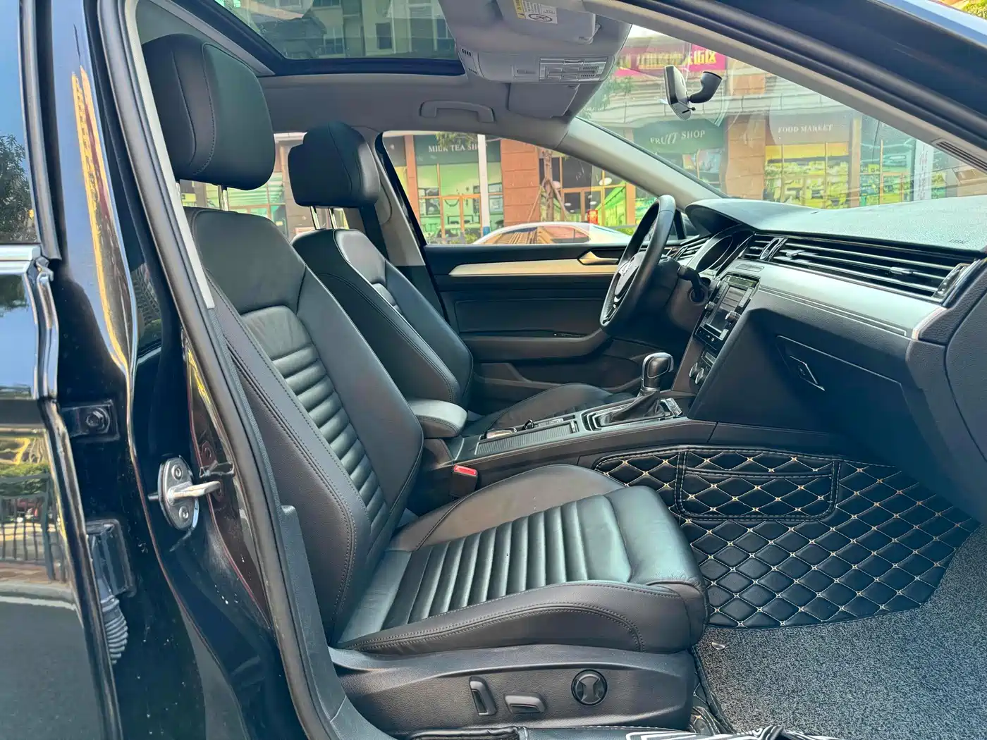 Volkswagen Magotan 2018 330TSI DSG Leading фото 13