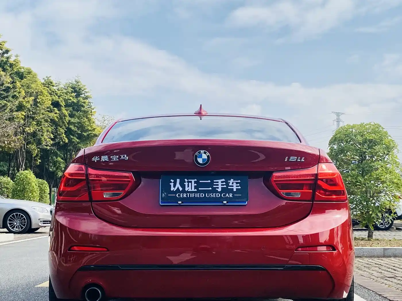 BMW 1 Series 2018 118i Sport Edition фото 6