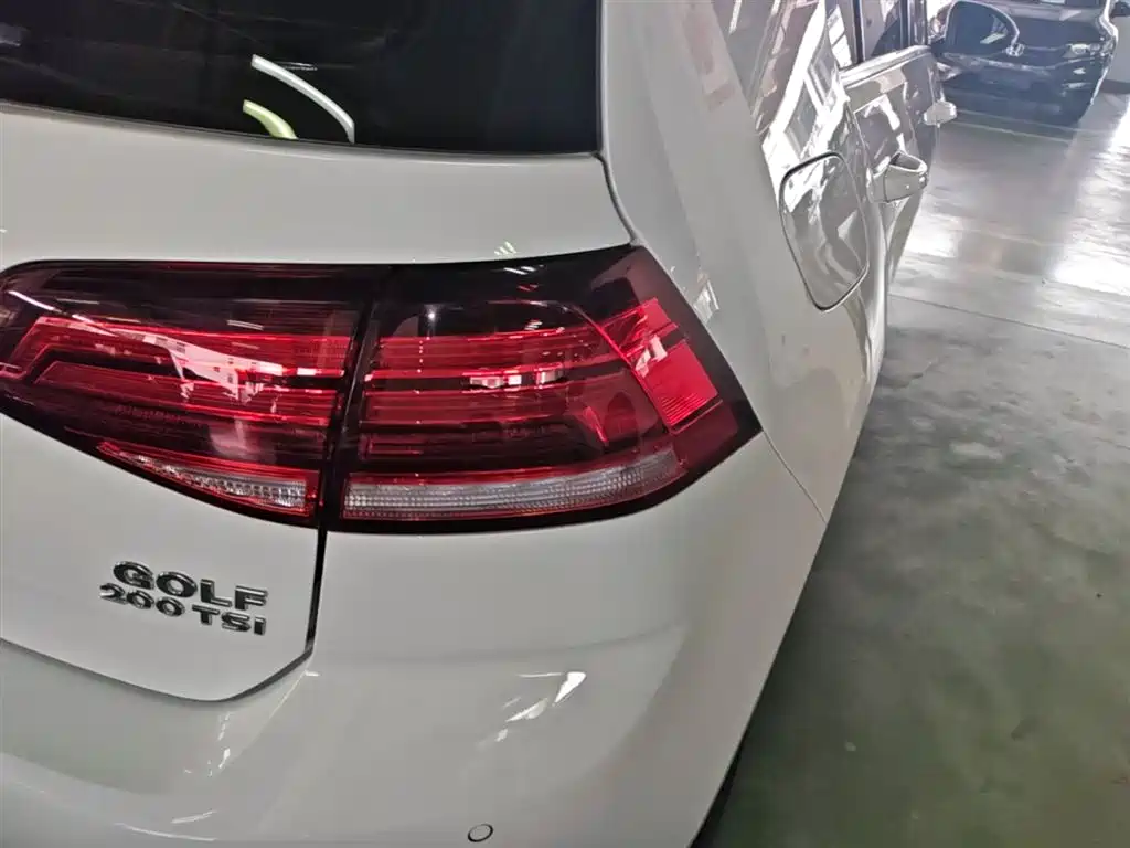 Volkswagen Golf 2019 200TSI DSG Comfort Progressive China VI фото 8