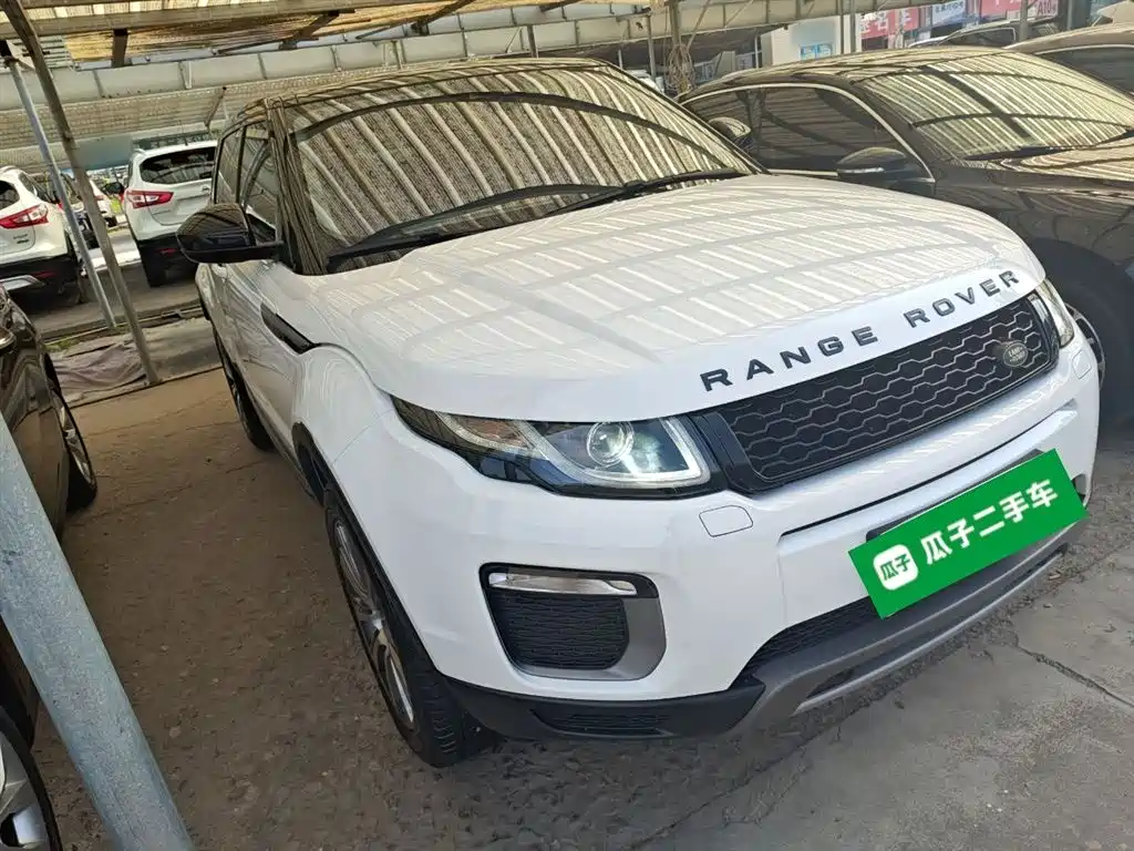 Land Rover Range Rover Evoque 2017 2.0T British Style Edition фото 4