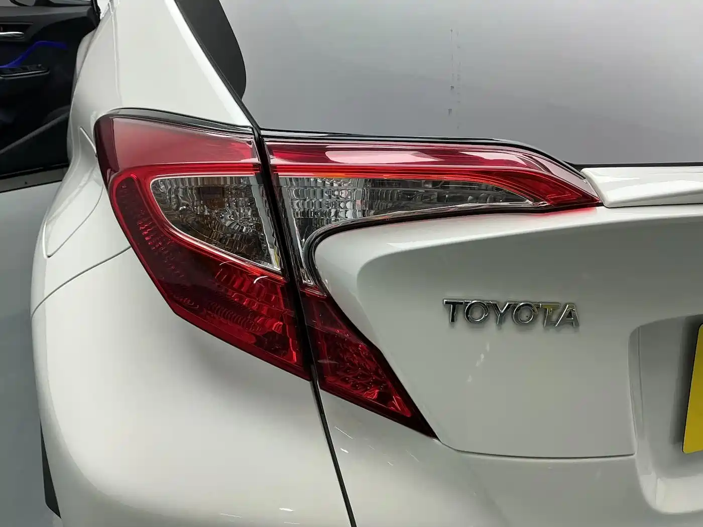 Toyota IZOA 2018 2.0L Speed Edition China VI фото 10