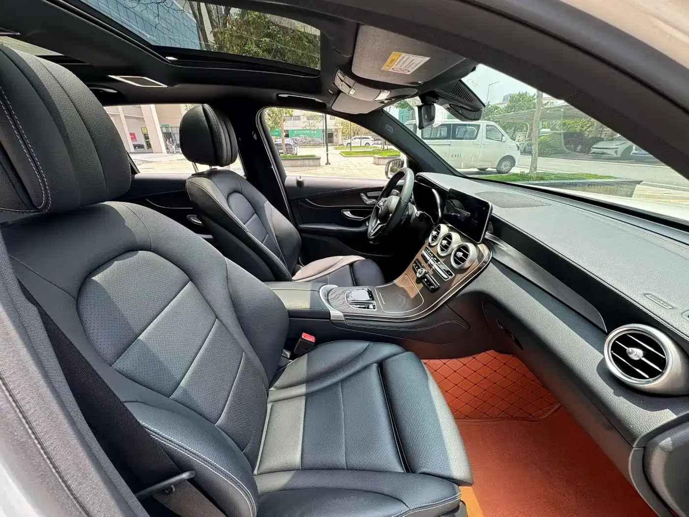 Mercedes-Benz GLC 2020 GLC 260 L 4MATIC Luxury фото 8