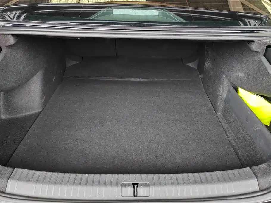 Volkswagen Passat 2022 330TSI Elite Edition фото 4
