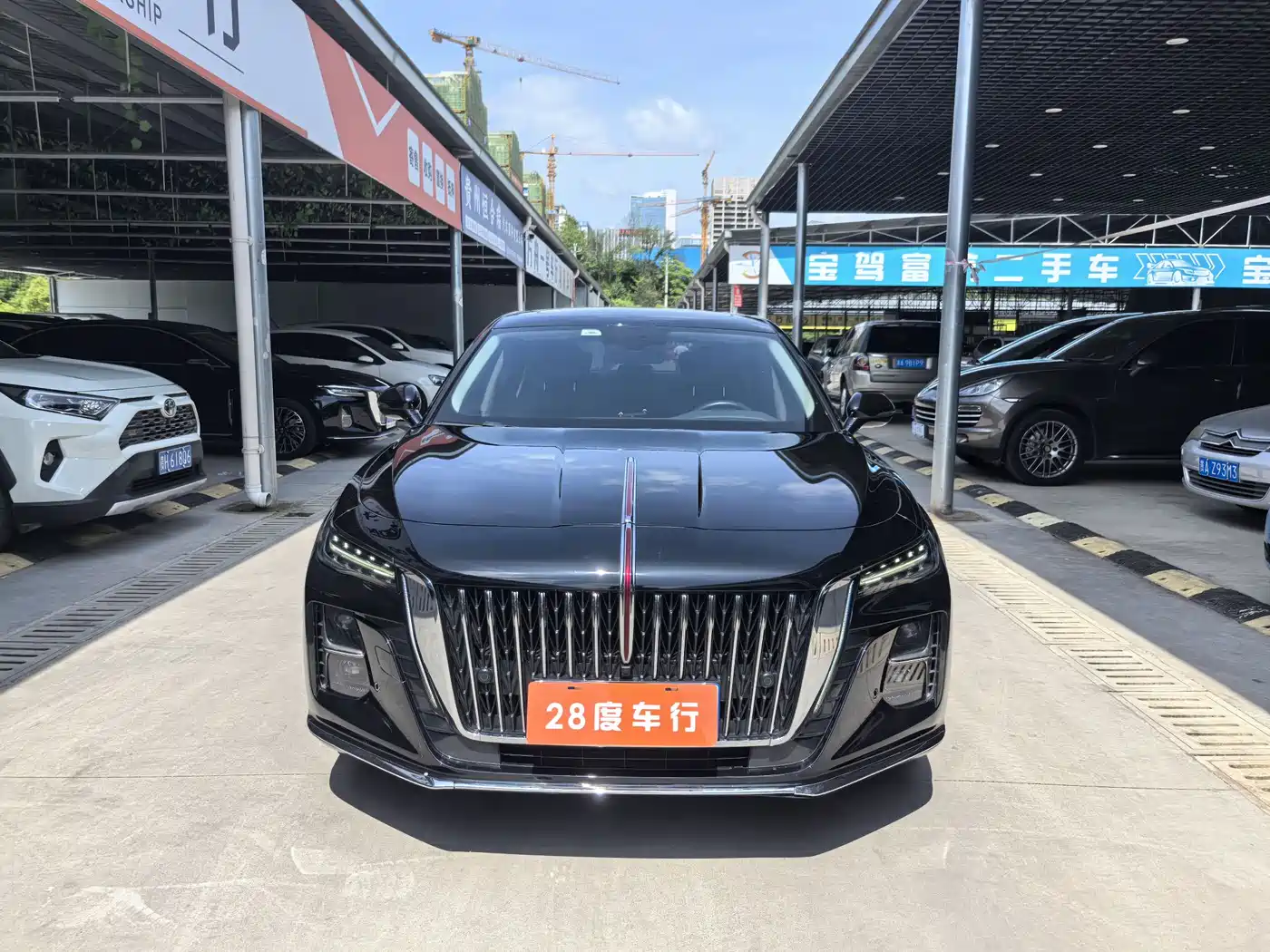 Hongqi H5 2023 2.0T Auto Smart Connect Flag Comfort фото 2