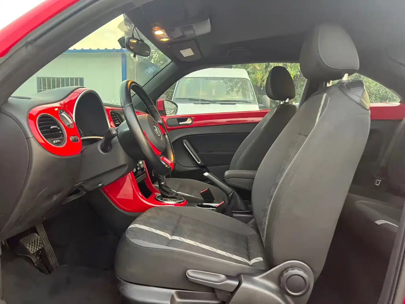 Volkswagen Beetle 2019 2018 180TSI Easy Joy Edition