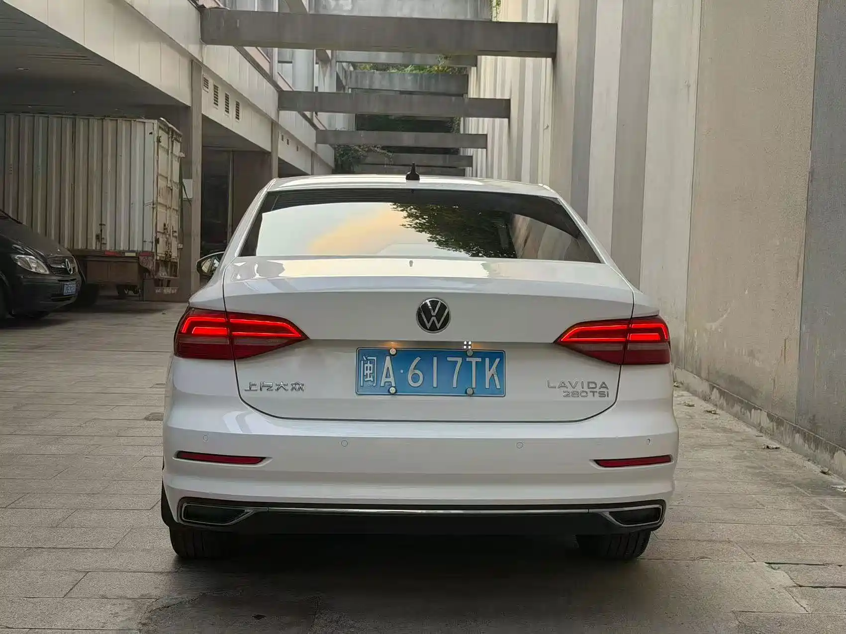 صورة 9 - Volkswagen Lavida