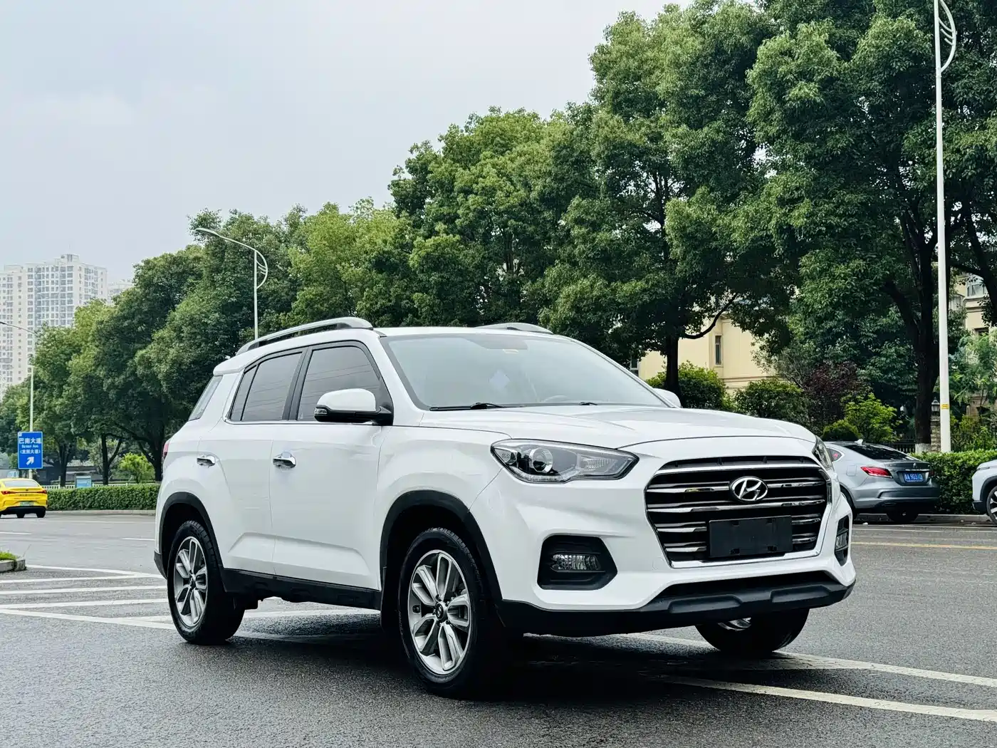 Hyundai Beijing Hyundai ix35 2018 2.0L Automatic 2WD Zhiyong·Enjoyment Edition фото 12