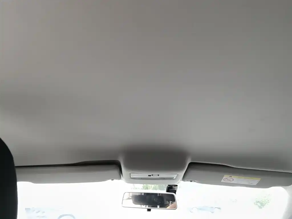 Volkswagen Polo 2016 1.4L Automatic Trend фото 18