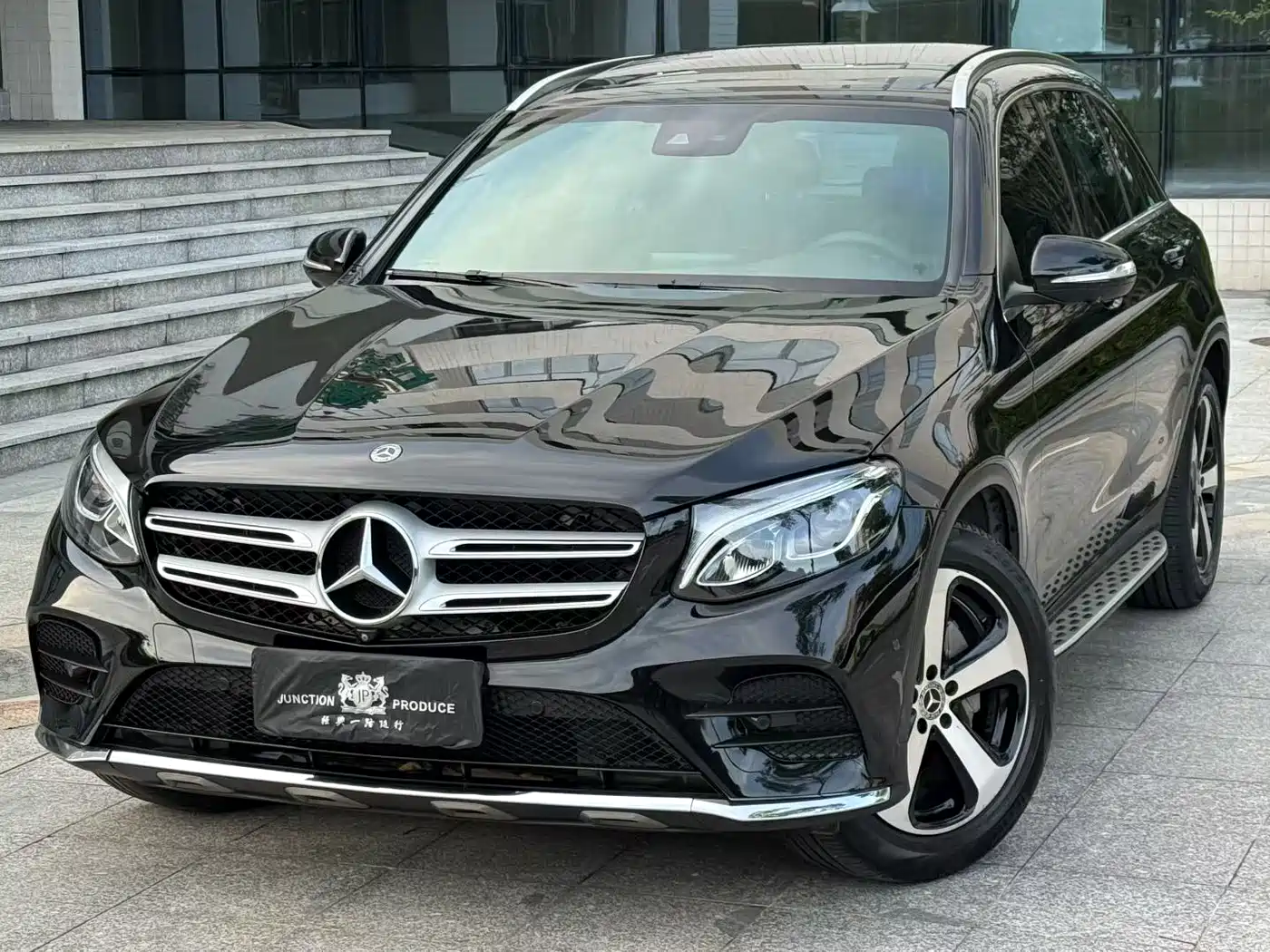 Mercedes-Benz GLC 2018 GLC 260 4MATIC Luxury фото 3
