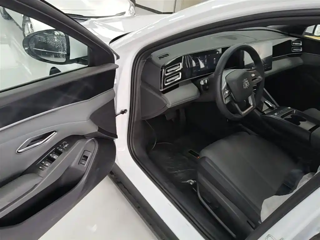 BYD Qin L 2026 Model DM-i Smart Drive Edition 128KM Pioneer фото 16