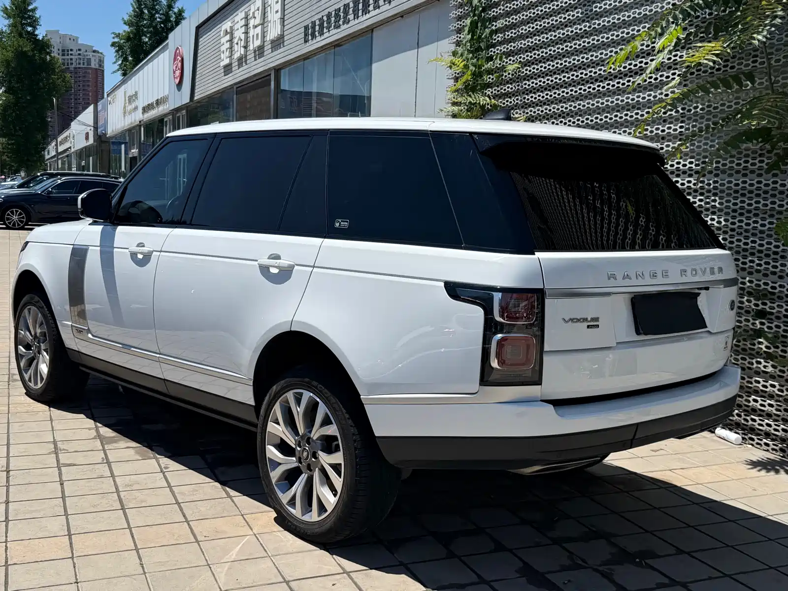 Фото 20 - Land Rover Range Rover