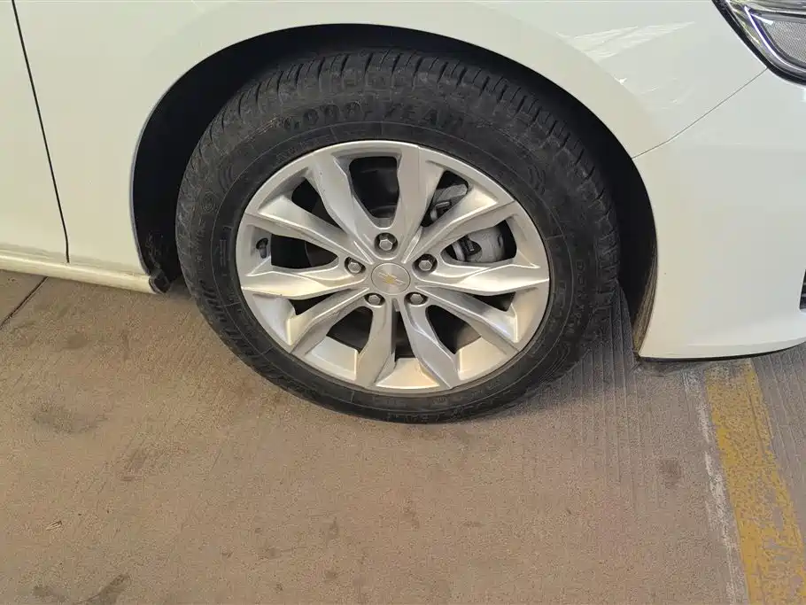 CHEVROLET MAI RUIBAO XL