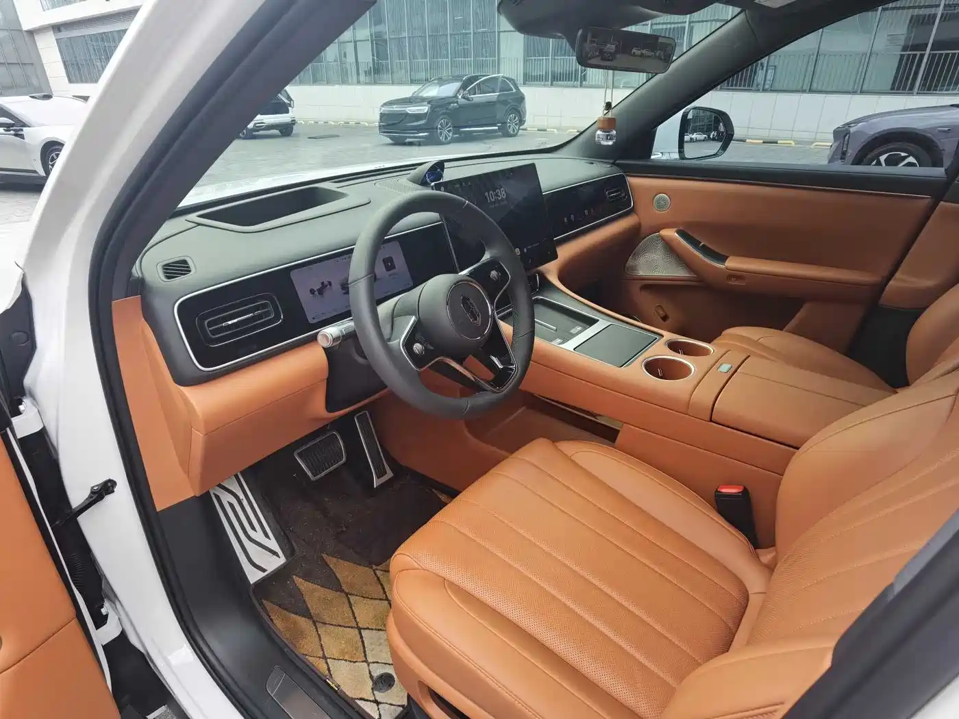 AITO Wenjie AITO M7 2026 Extended Range Max AWD 5-seater фото 18