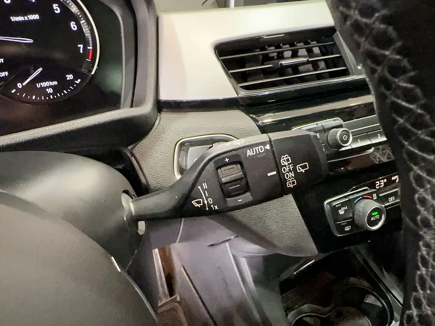 BMW X1 2019 sDrive18Li Fashion Model фото 12