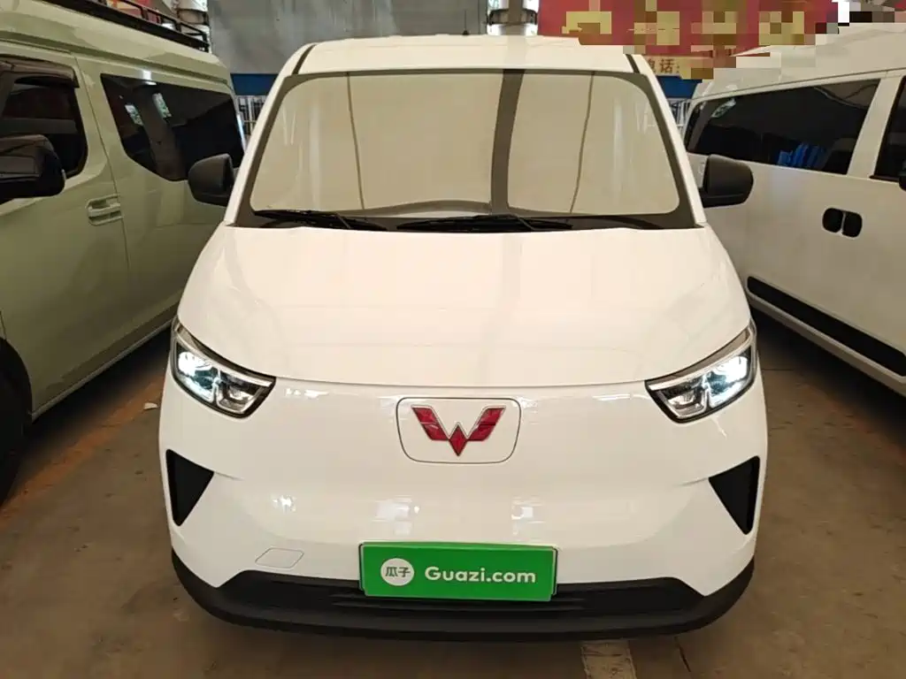 Wuling Motors Wuling Yangguang 2026 2025 400km Bus Comfort Edition