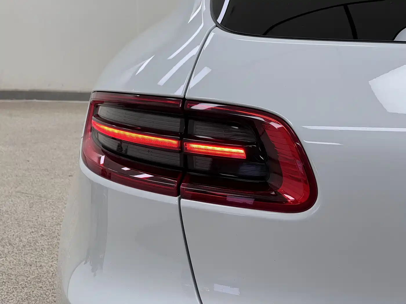 Porsche Macan 2017 Macan 2.0T фото 37
