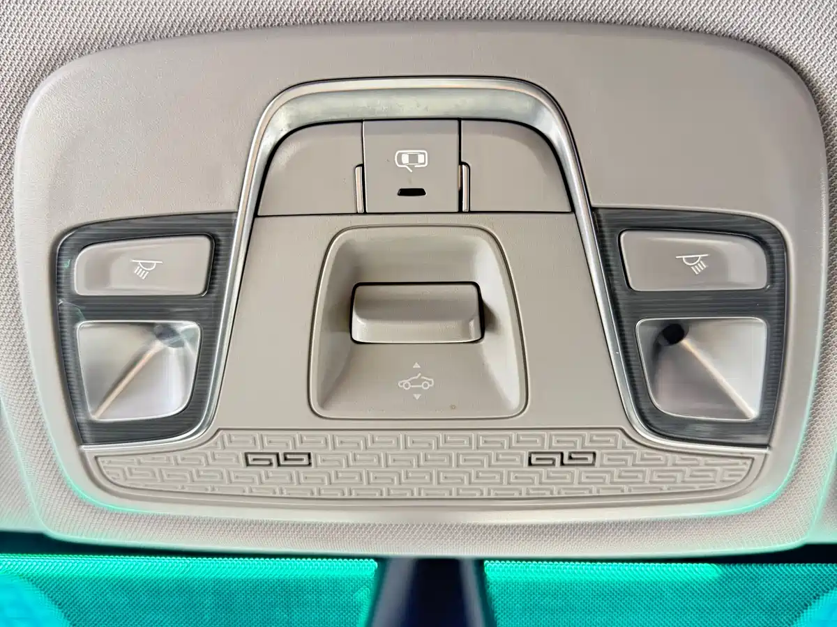 GEELY AUTOMOBILE VISION X3