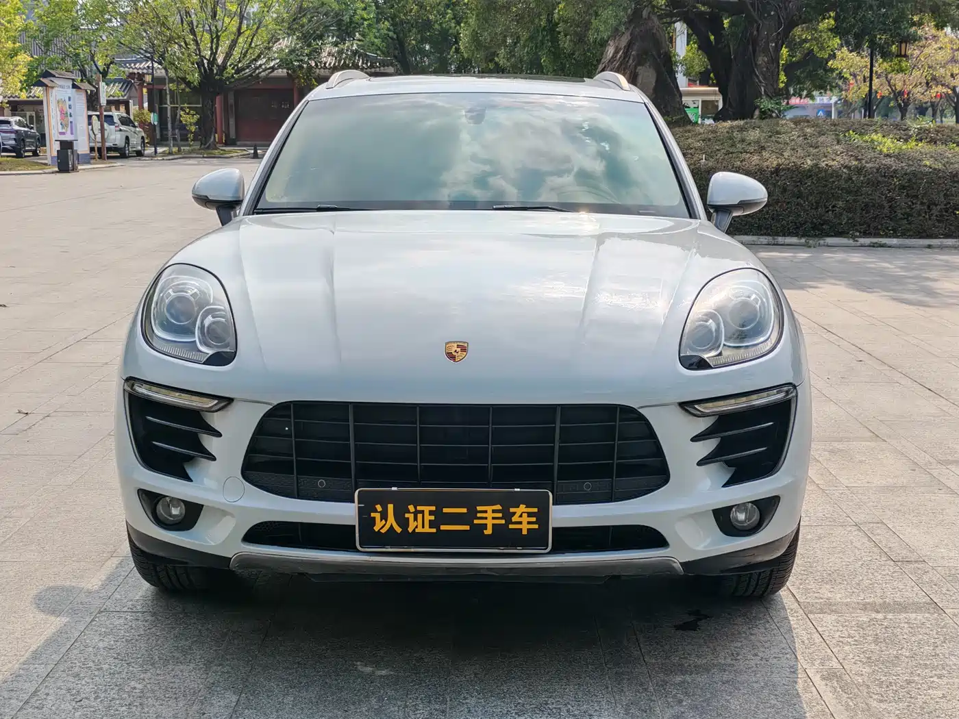 Porsche Macan 2016 Macan 2.0T фото 18