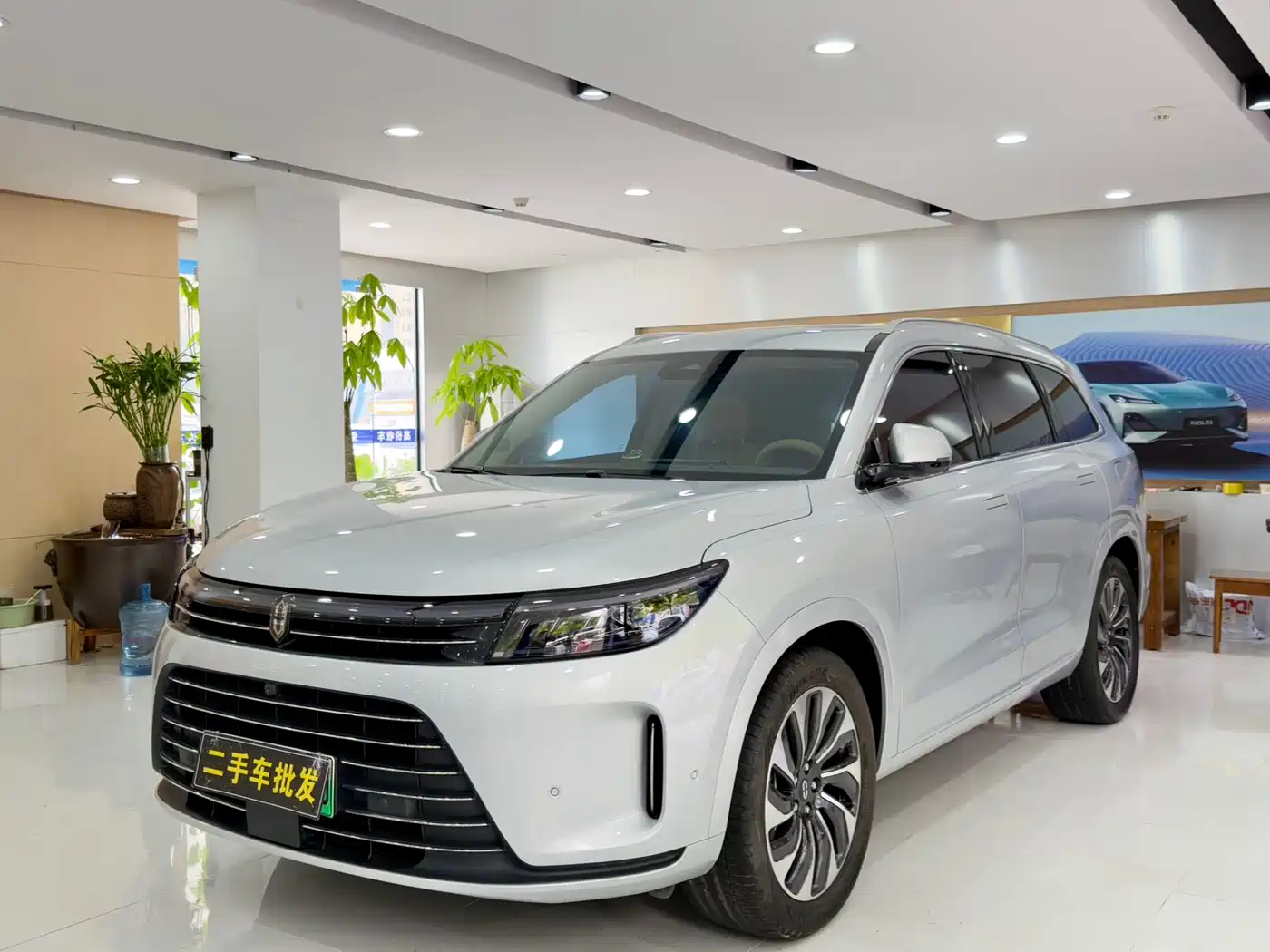 AITO Wenjie AITO M7 2024 1.5T RWD Plus 5-Seater