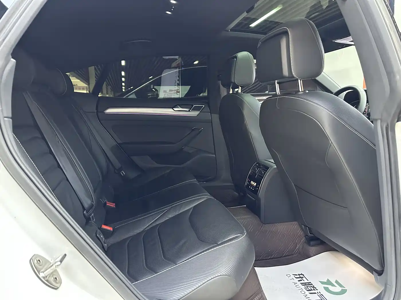 Volkswagen FAW-Volkswagen CC 2020 330TSI Glamour Version China VI фото 18