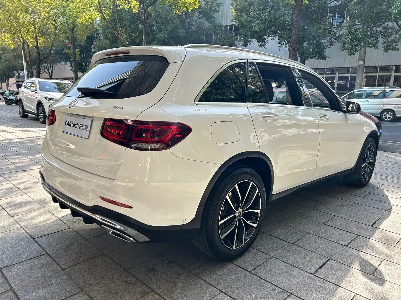 Mercedes-Benz GLC 2021 GLC 260 L 4MATIC Luxury фото 2