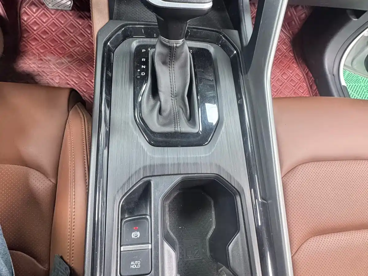 GEELY AUTOMOBILE VISION X6