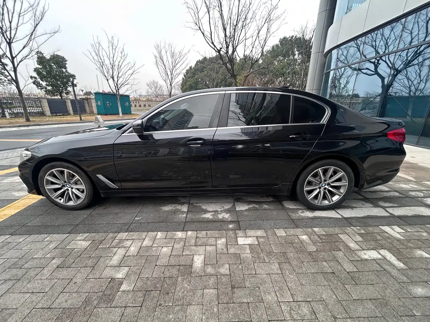 BMW 5 Series 2018 528Li Launch Special Edition фото 4