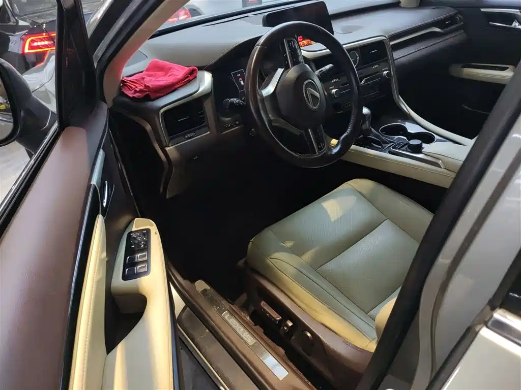 LEXUS RX