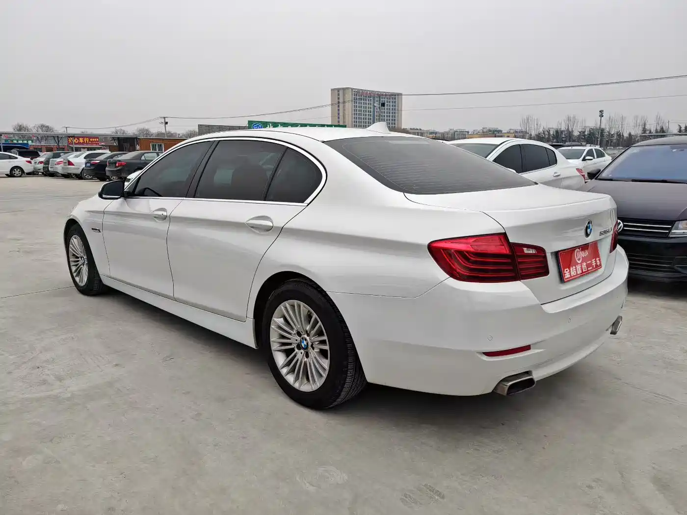 BMW 5 Series 2014 525Li Leading фото 6
