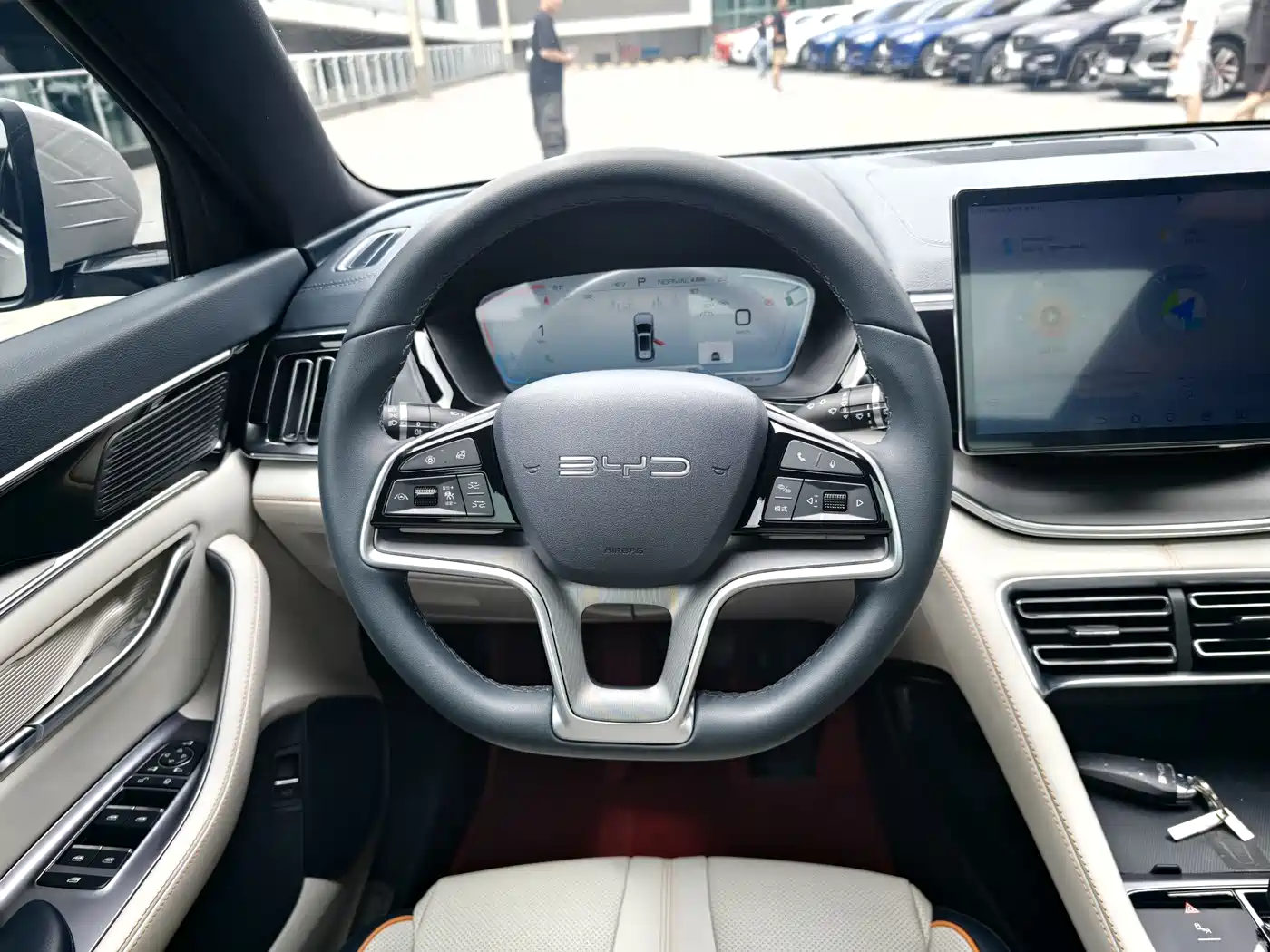 BYD Song PLUS PHEV 2024 Glory Edition DM-i 150km Flagship PLUS фото 15