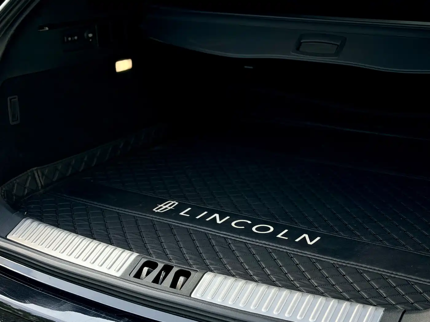Lincoln Nautilus (Import) 2019 2019 2.0T 4WD Zunya Edition China V