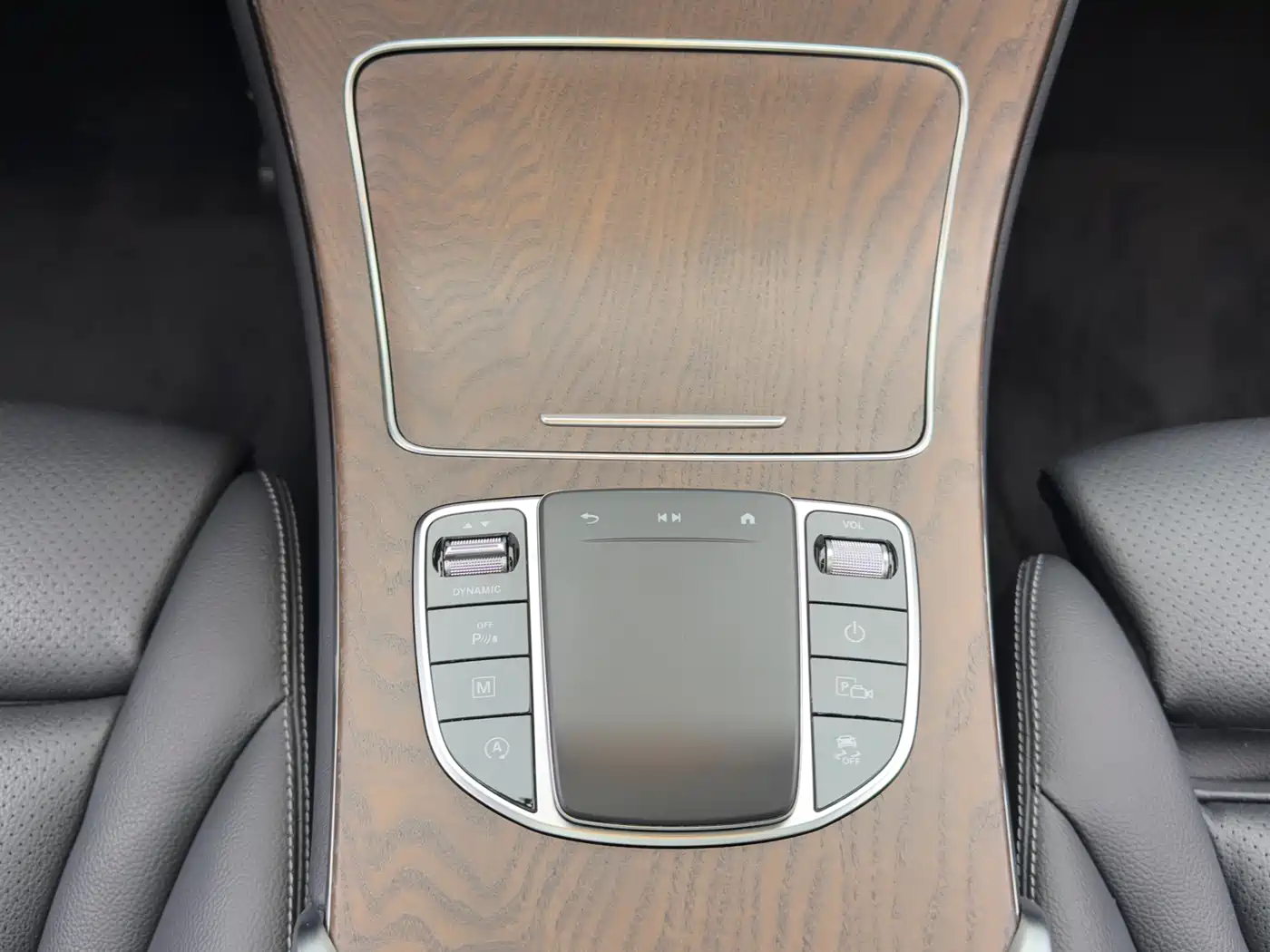 Mercedes-Benz GLC 2022 Facelift GLC 300 L 4MATIC Dynamic Collector's Edition фото 37