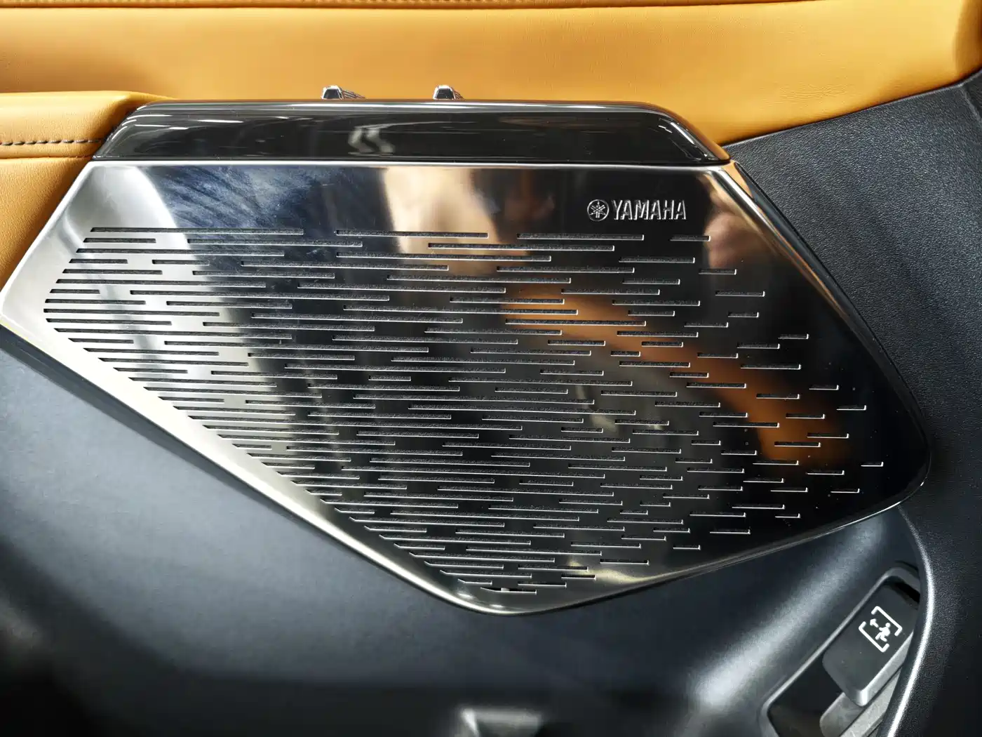 GEELY GALAXY WING TRUE L380