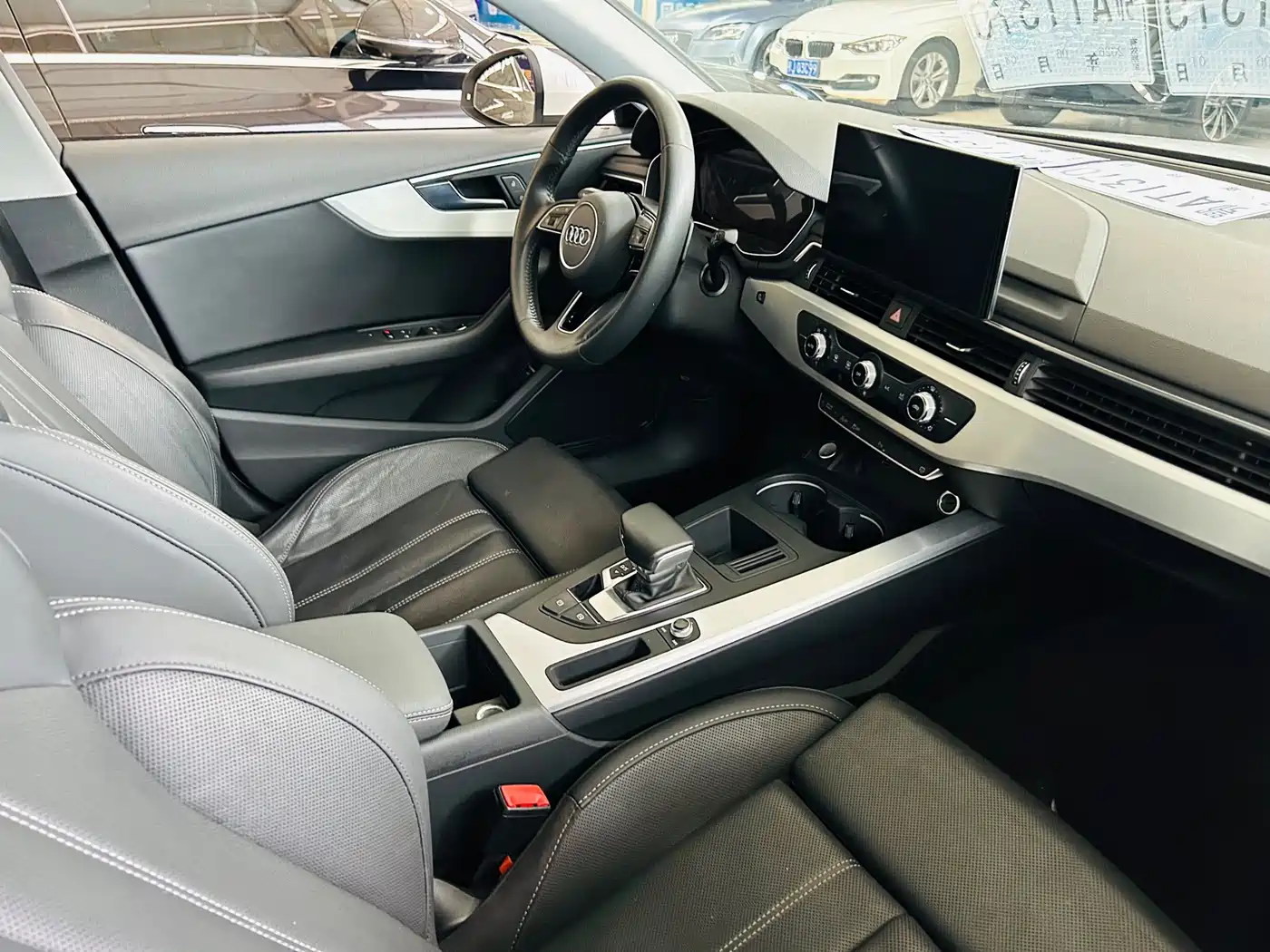 Audi A4L 2020 40 TFSI Fashion Dynamic Edition фото 12