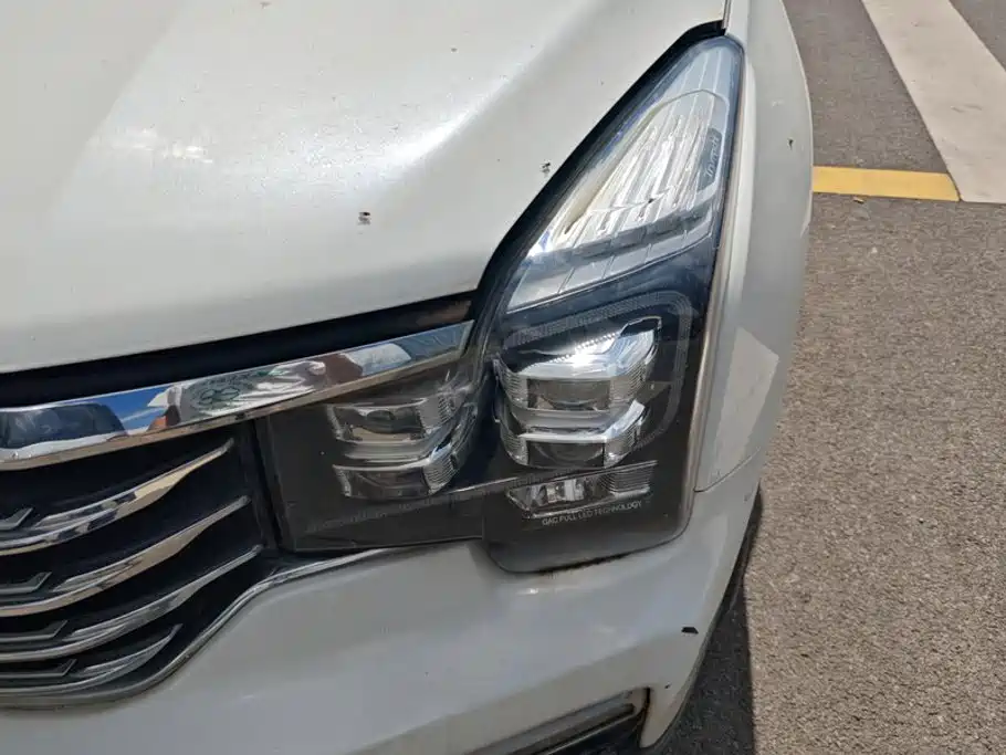 Фото 5 - GAC Trumpchi GS8