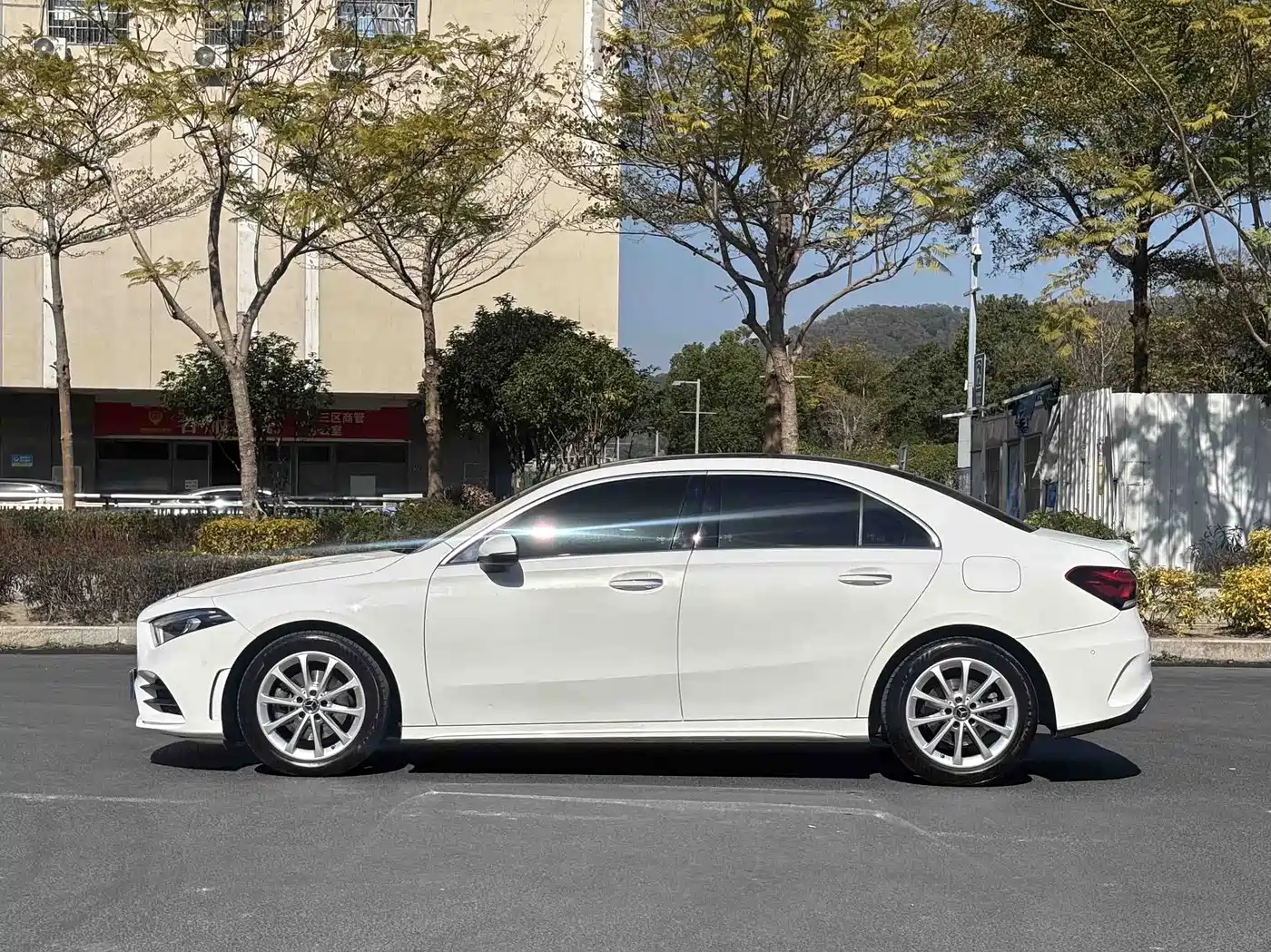 Mercedes-Benz A-Class 2020 A 200 L Sport Sedan фото 3