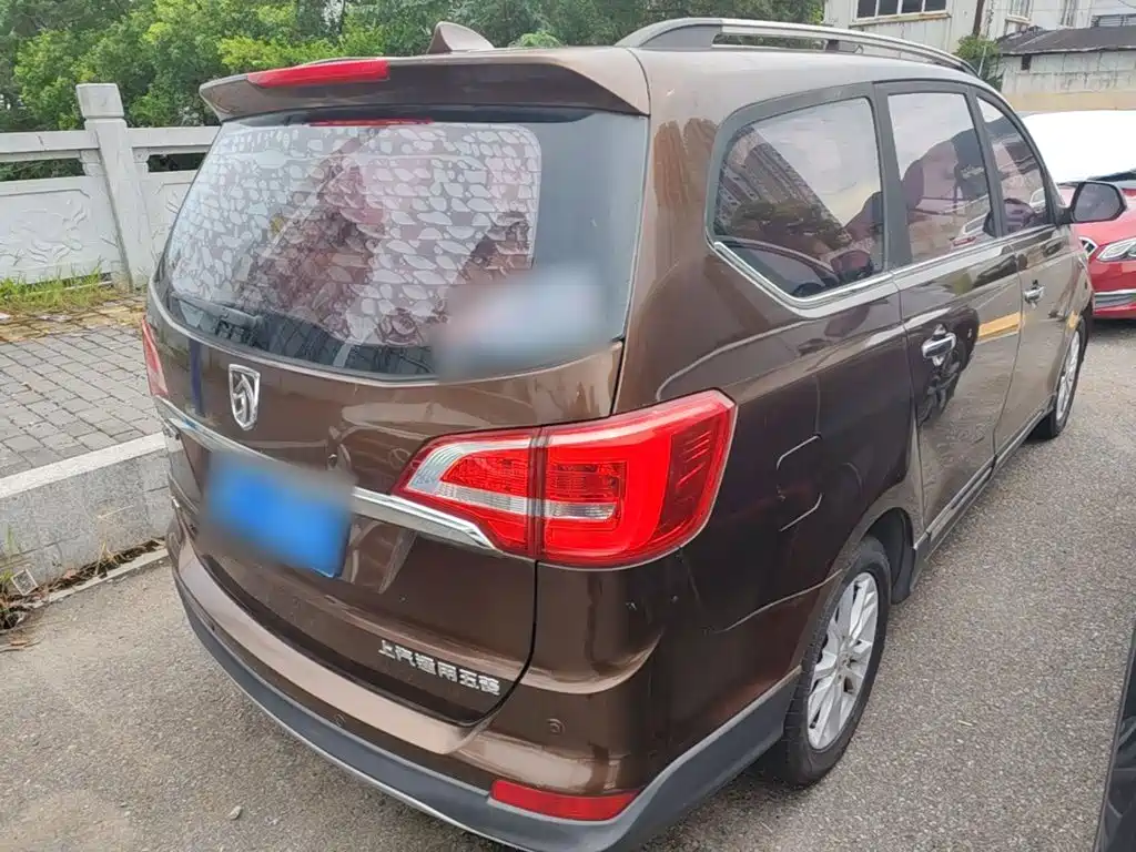 Фото 7 - Baojun 730
