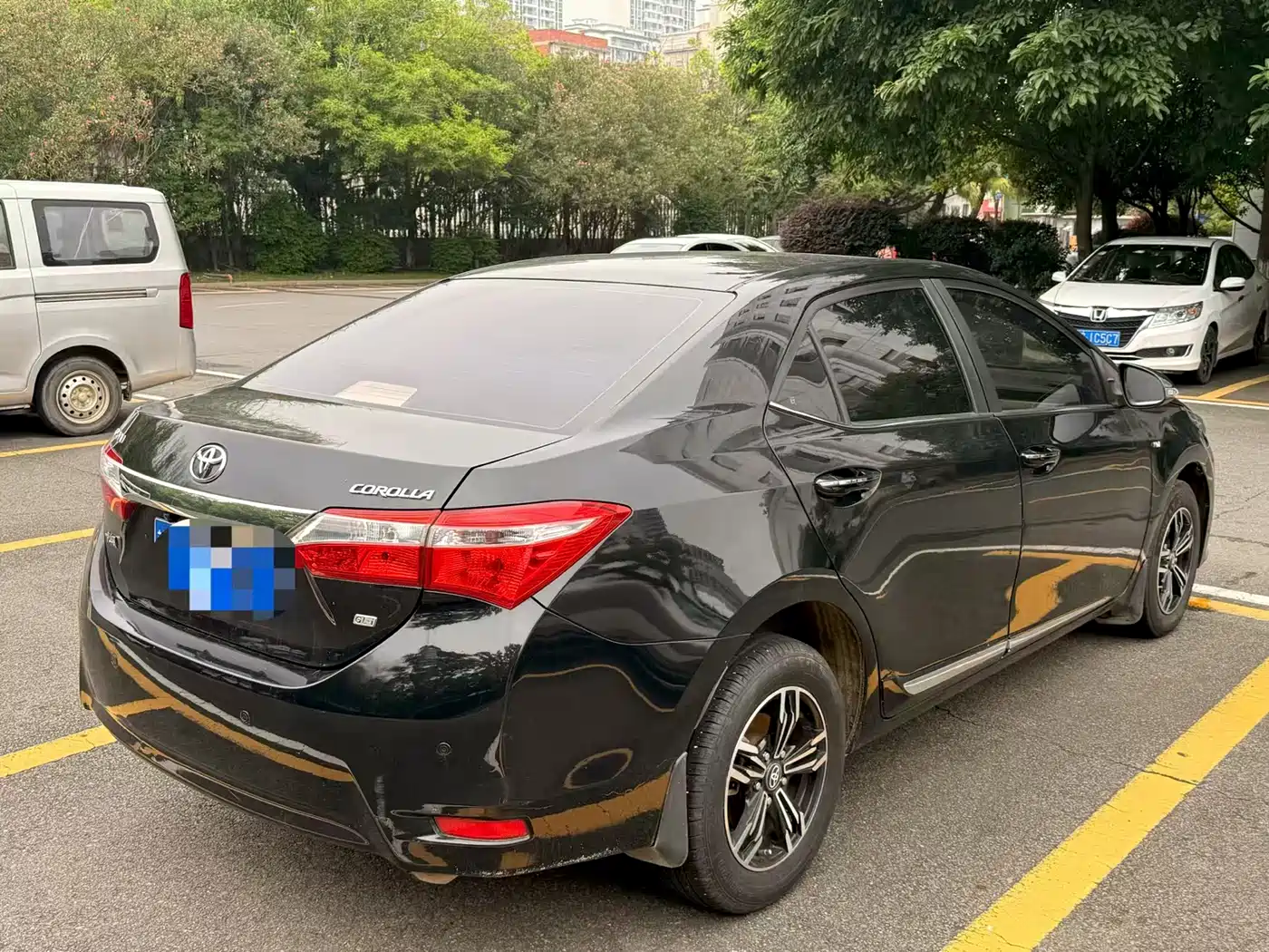 Photo 8 - Toyota Corolla