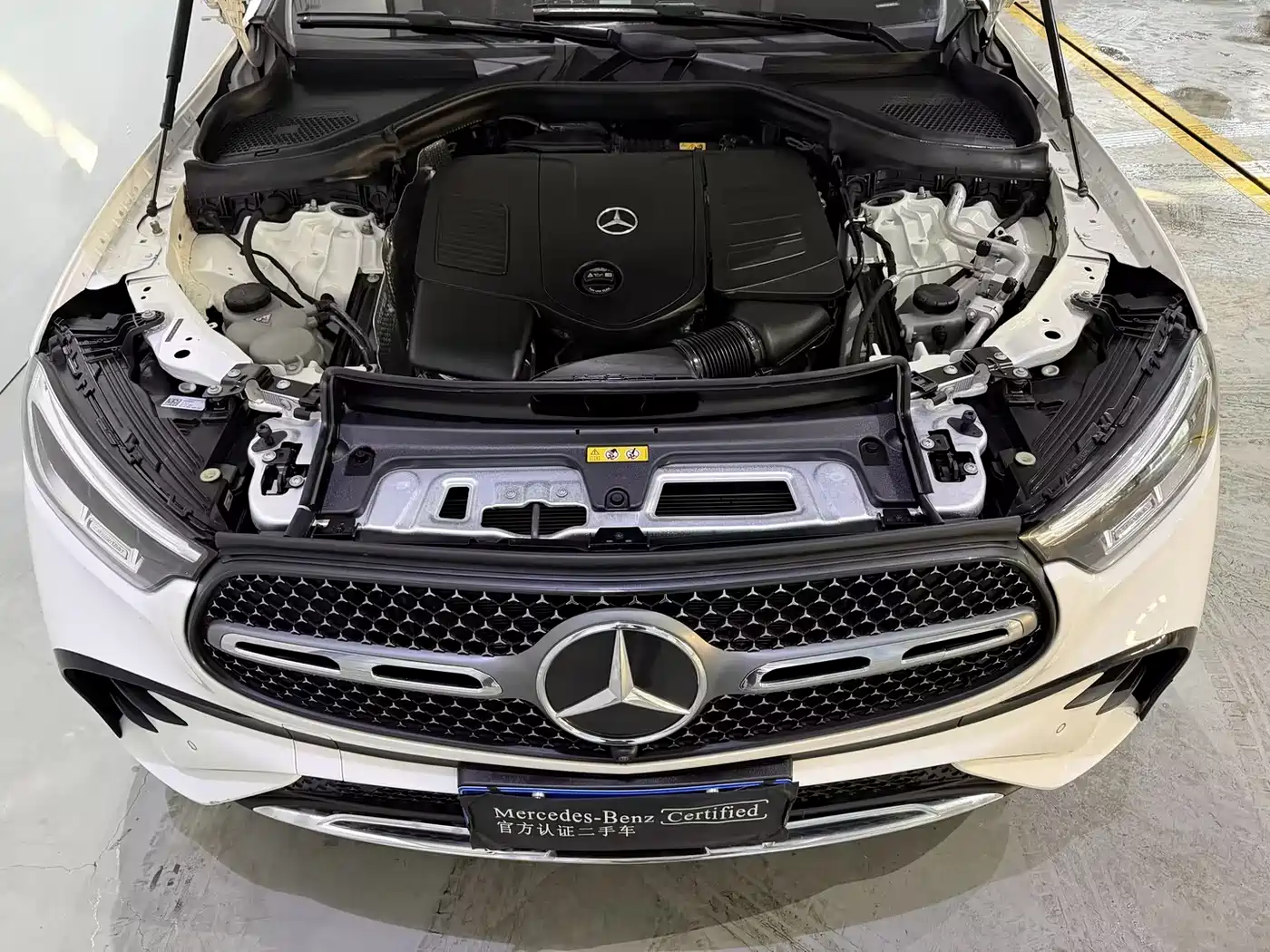 Mercedes-Benz GLC 2023 GLC 300 L 4MATIC Sport 5-Seater фото 5