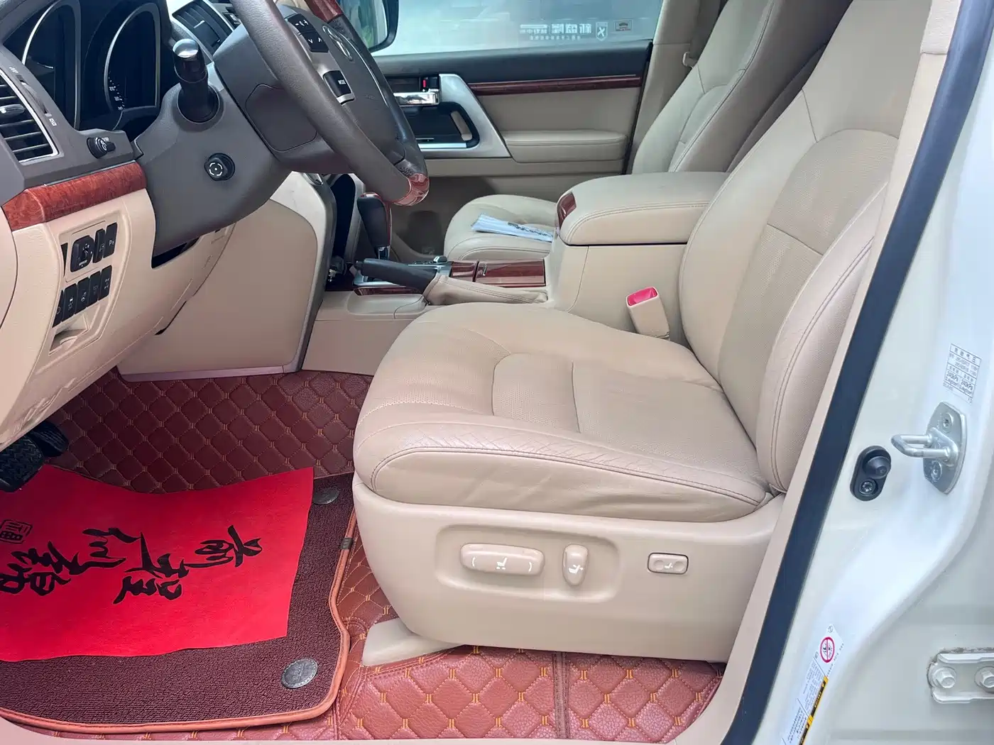 Toyota Land Cruiser 2013 2012 4.6L Automatic VX-R