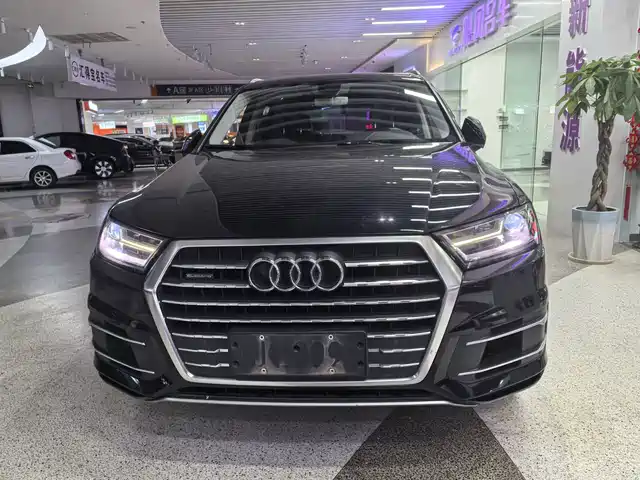 Audi Q7 2016 40 TFSI Comfort — фото 2