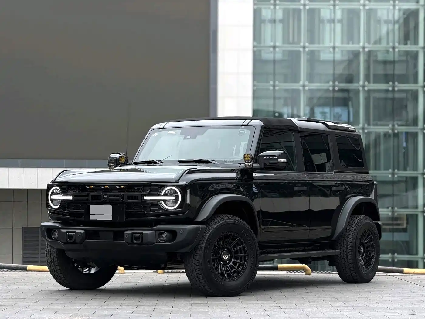 Ford Bronco 2024 2.3T Black Diamond
