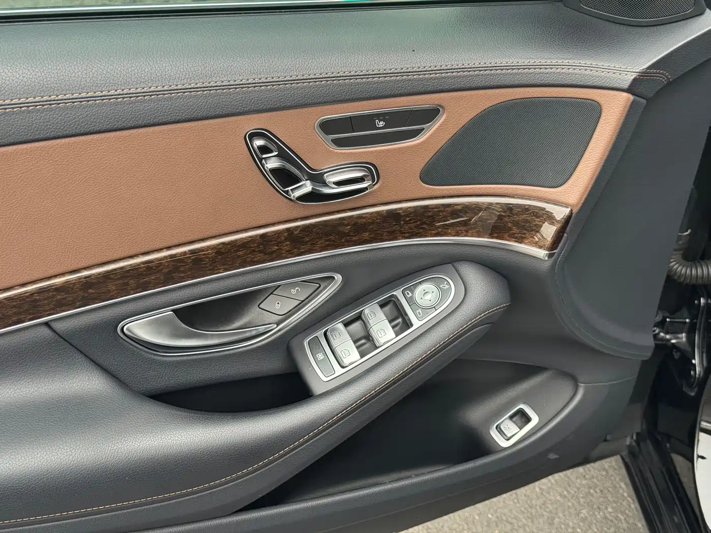 Mercedes-Benz S-Class 2016 S 320 L Business Edition фото 11