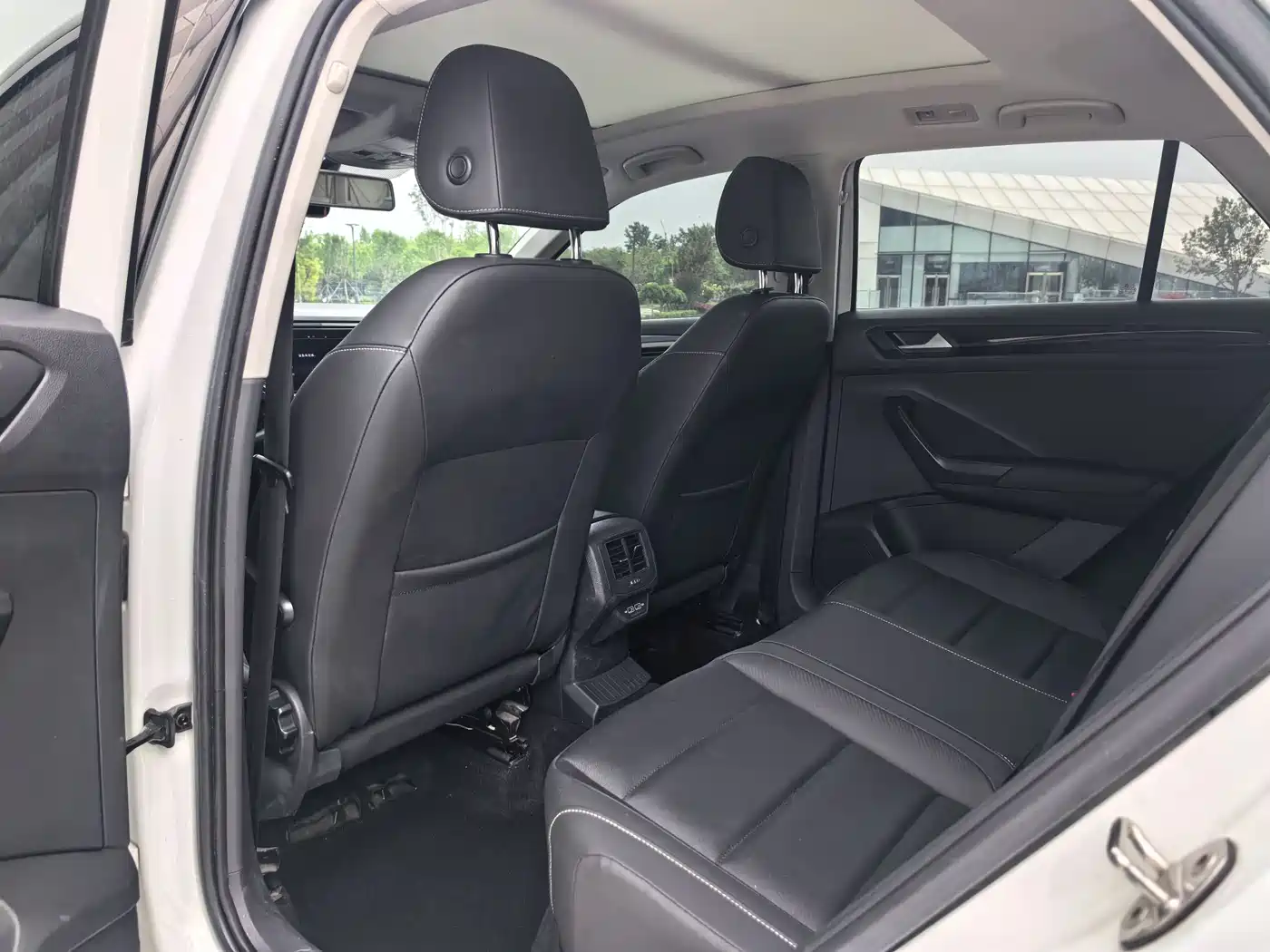 Volkswagen T-ROC 2021 280TSI DSG 2WD Comfort Smart Connect Edition фото 7