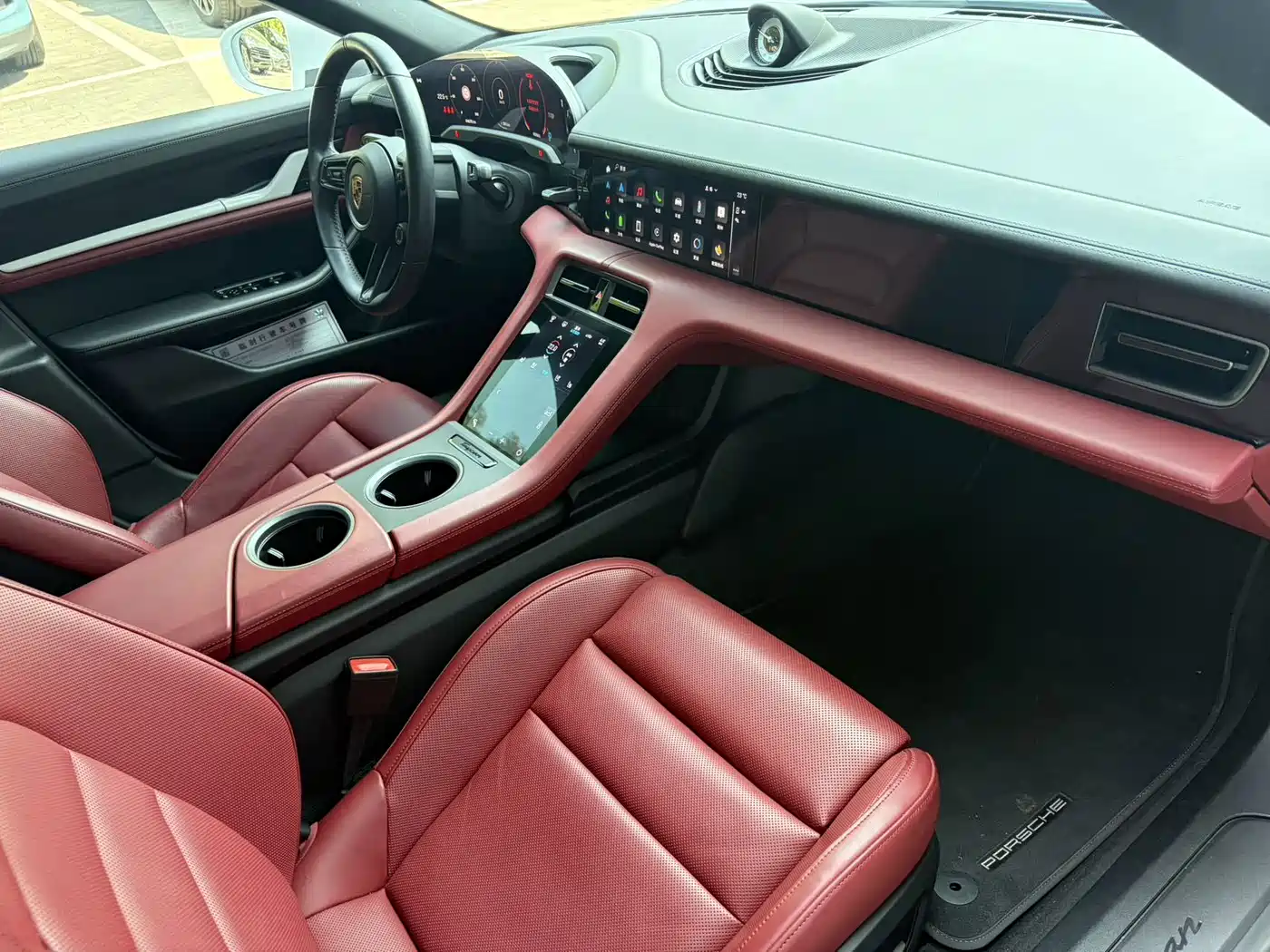 Porsche Taycan 2024 2022 Taycan
