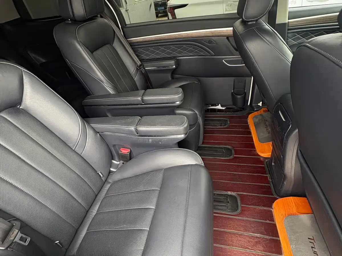 Photo 11 - GAC Trumpchi M8