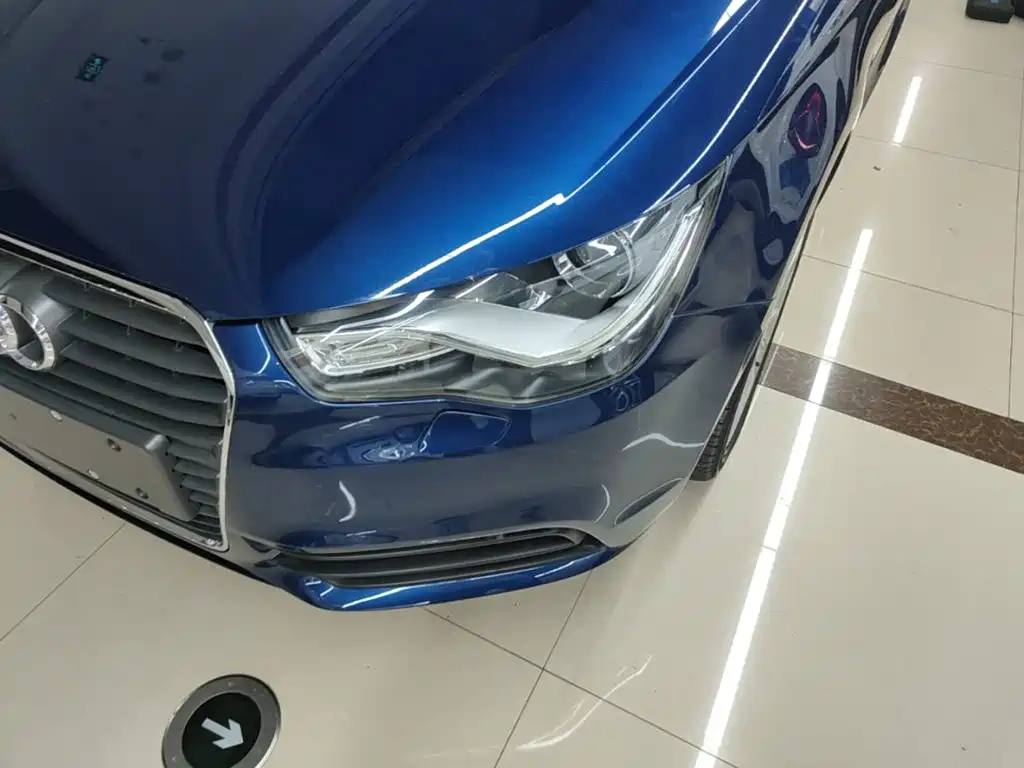 Фото 24 - Audi A1