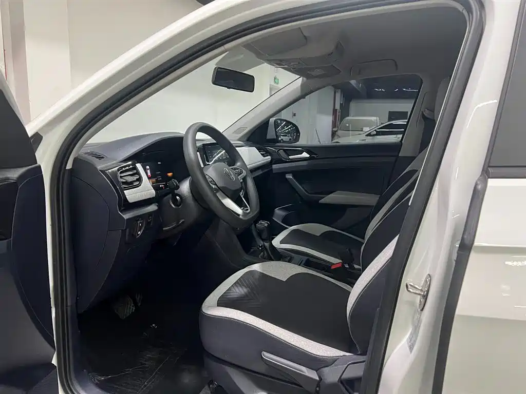 Volkswagen Tharu 2026 New Sharp 1.5L Advance Edition фото 8